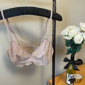 Aerie desert lace triangle unlined bralette size M
